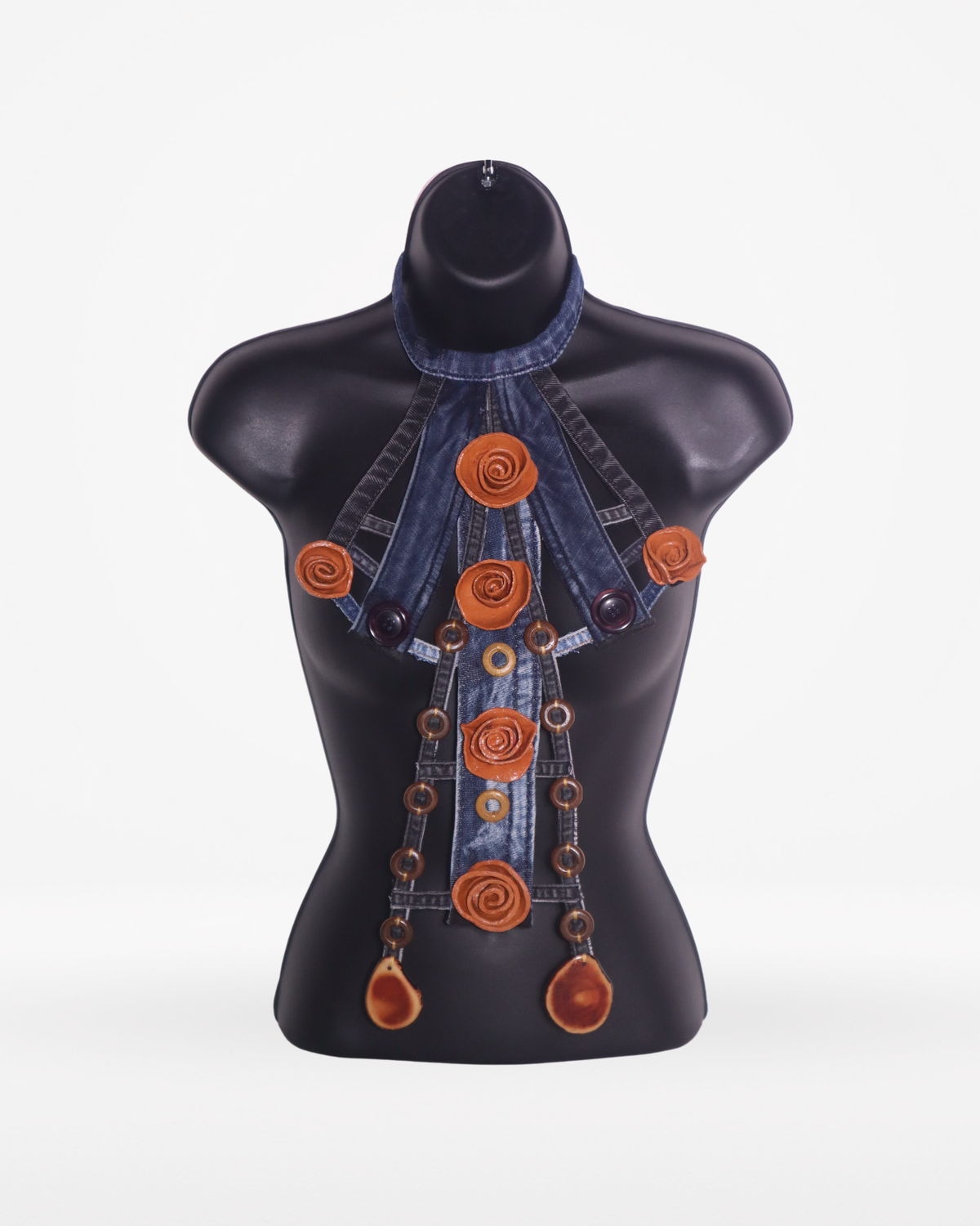 Collar sostenible 16
