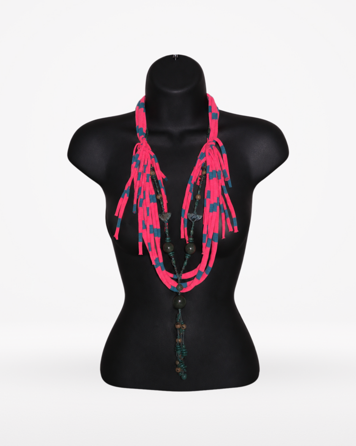 Collar de trapillo 2