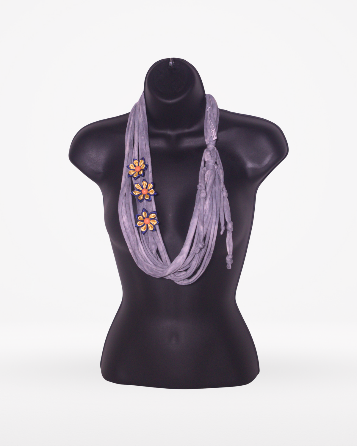 Collar de trapillo 7