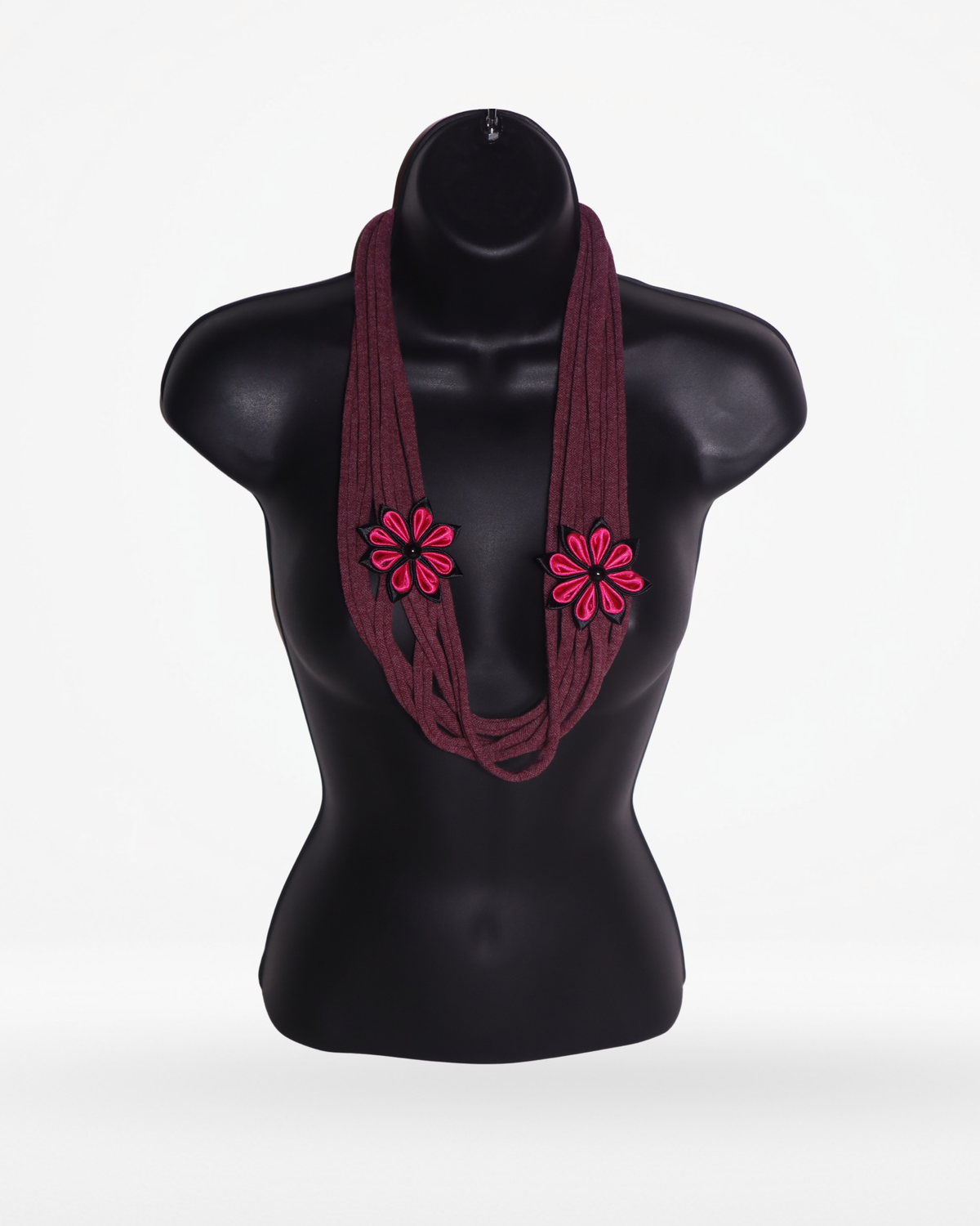 Collar de trapillo 2