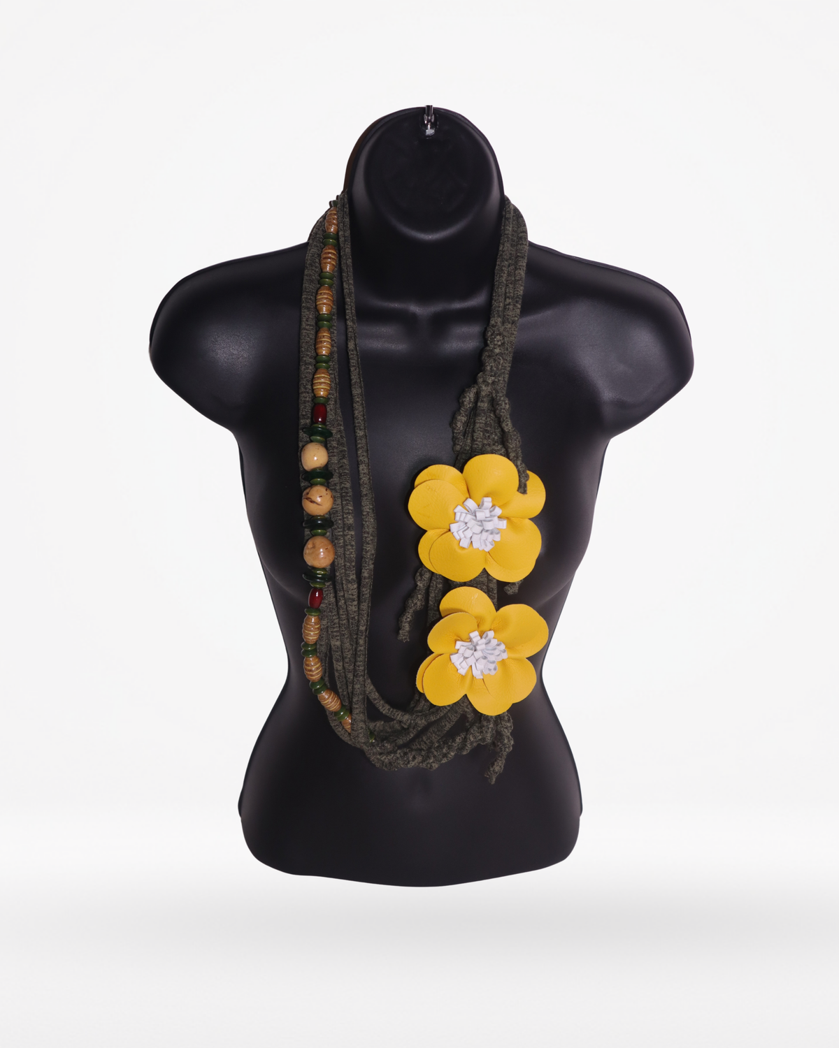 Collar de trapillo 6
