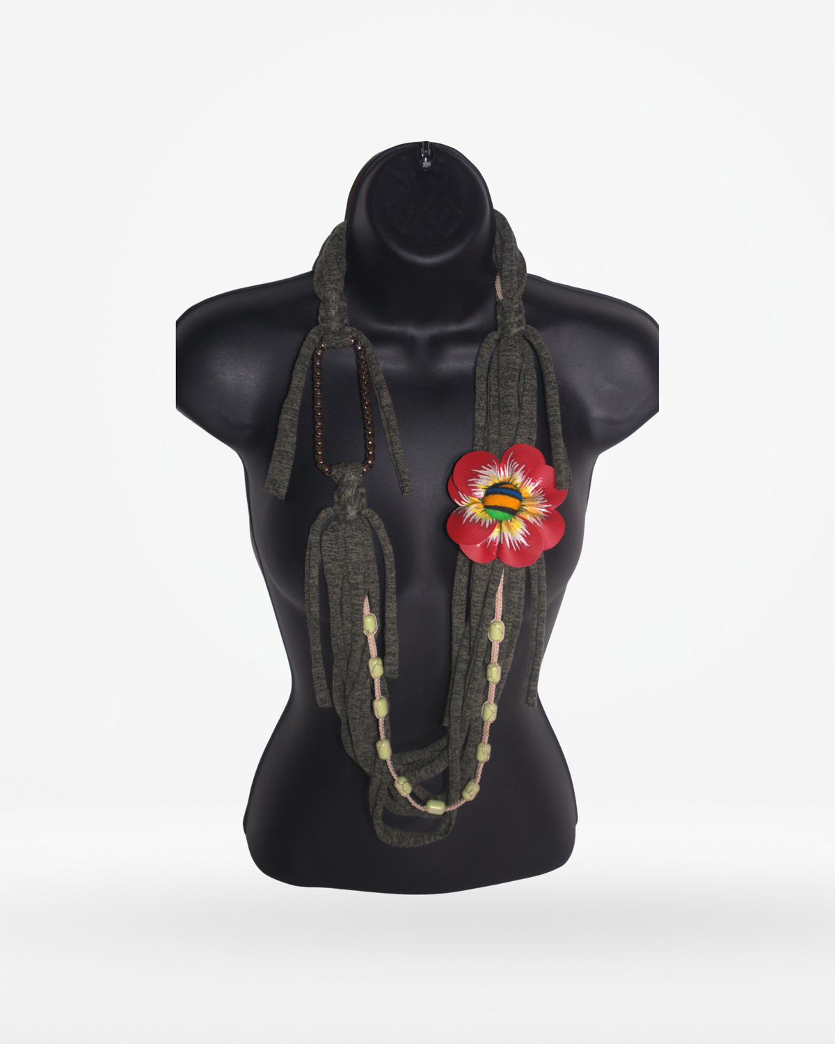 Collar de trapillo 10